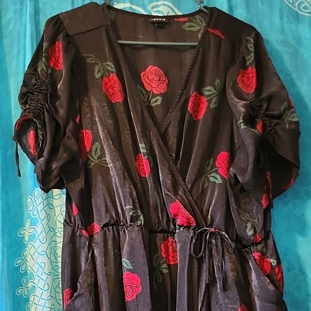 Black Dress with Red Rose Pattern Torrid Size 2